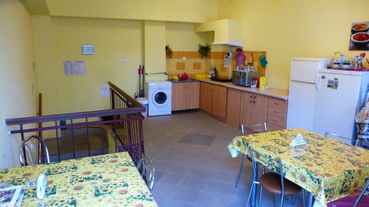 Iwona Hostel - Budget Rooms With Private Bathrooms Sopot Buitenkant foto