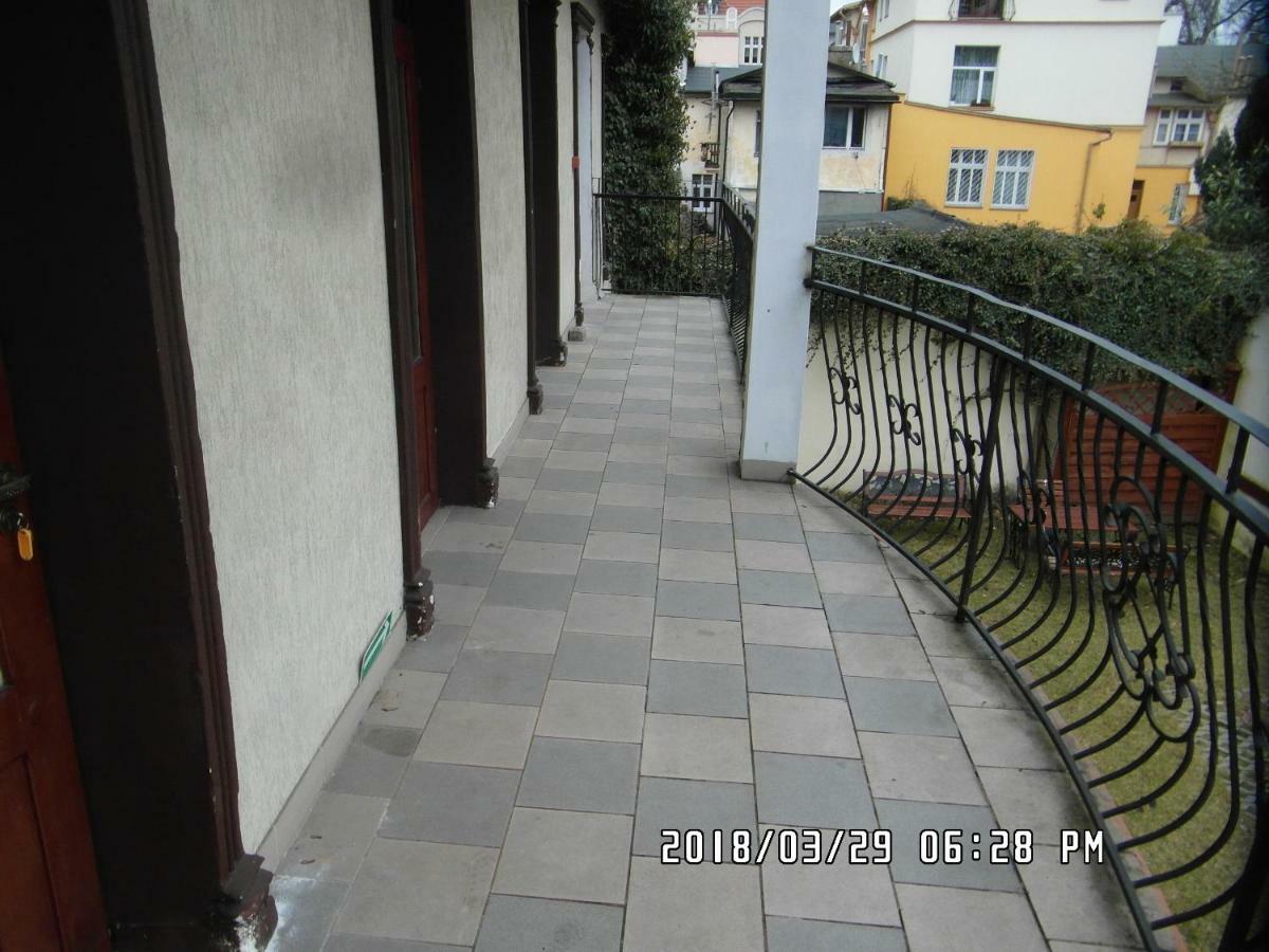 Iwona Hostel - Budget Rooms With Private Bathrooms Sopot Buitenkant foto