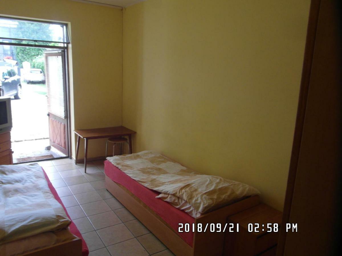 Iwona Hostel - Budget Rooms With Private Bathrooms Sopot Buitenkant foto