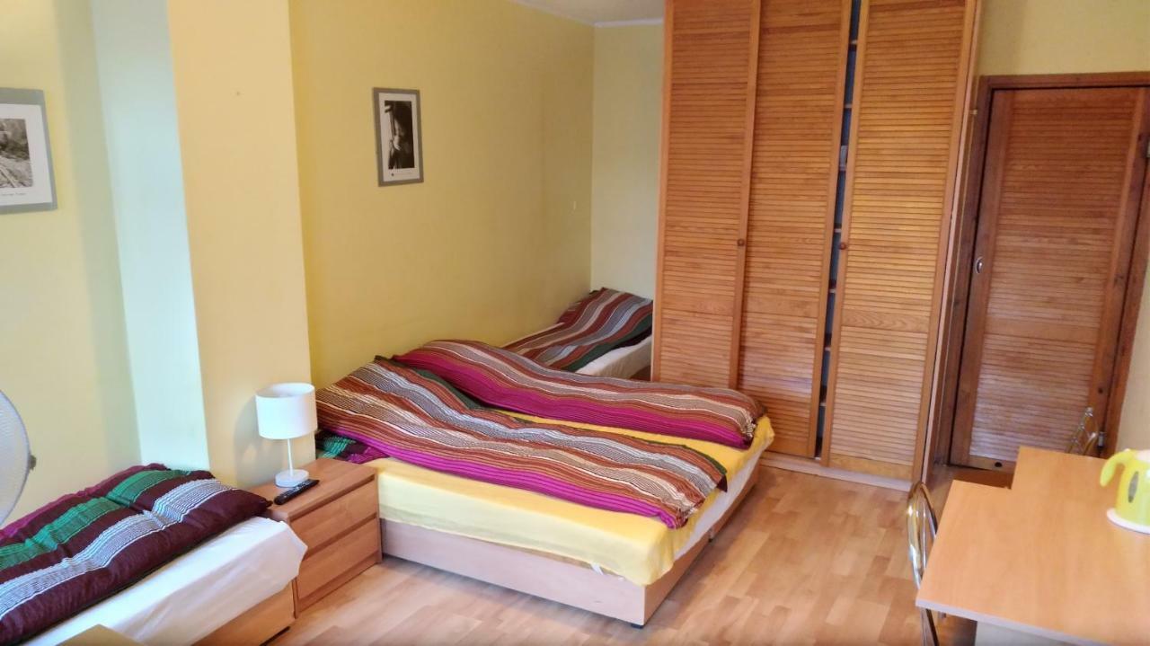 Iwona Hostel - Budget Rooms With Private Bathrooms Sopot Buitenkant foto
